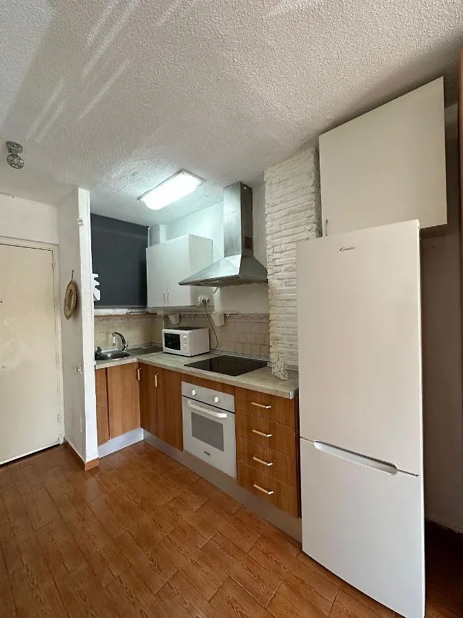 Benalmadena Inn Apartaments Málaga 0*,  İspanya